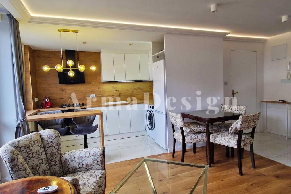 Arma Design Apartment 2 Bedrooms Varšava Exteriér fotografie